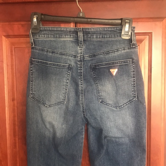 Guess capris! - Picture 5 of 6